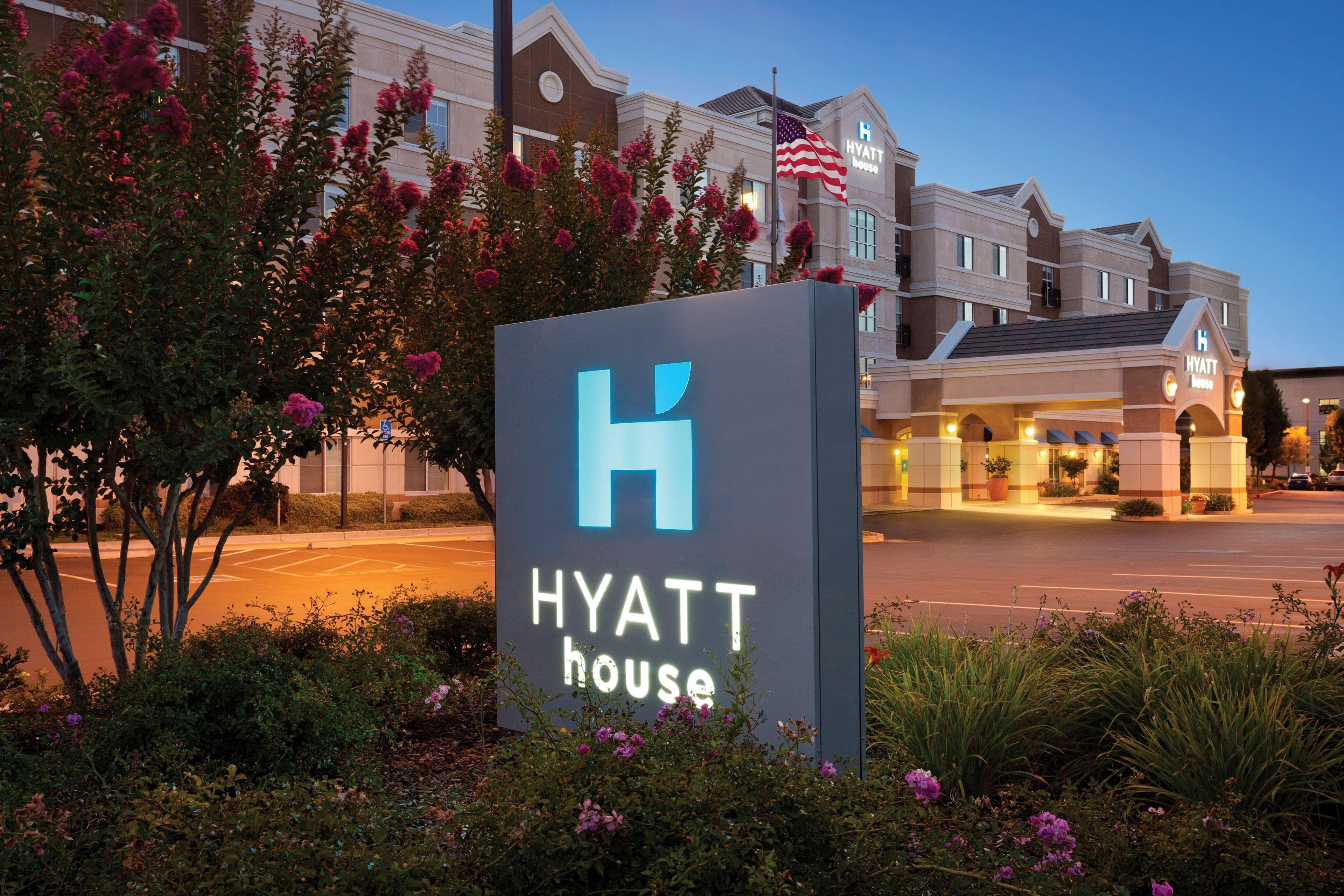 Hyatt House Pleasant Hill Hotel Bagian luar foto