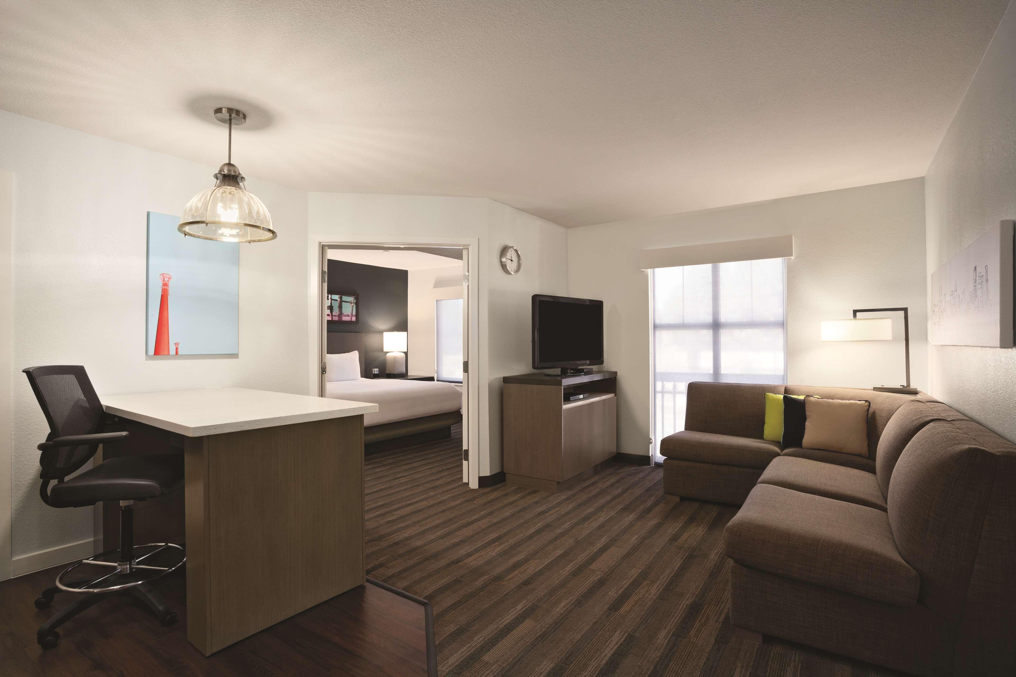 Hyatt House Pleasant Hill Hotel Bagian luar foto