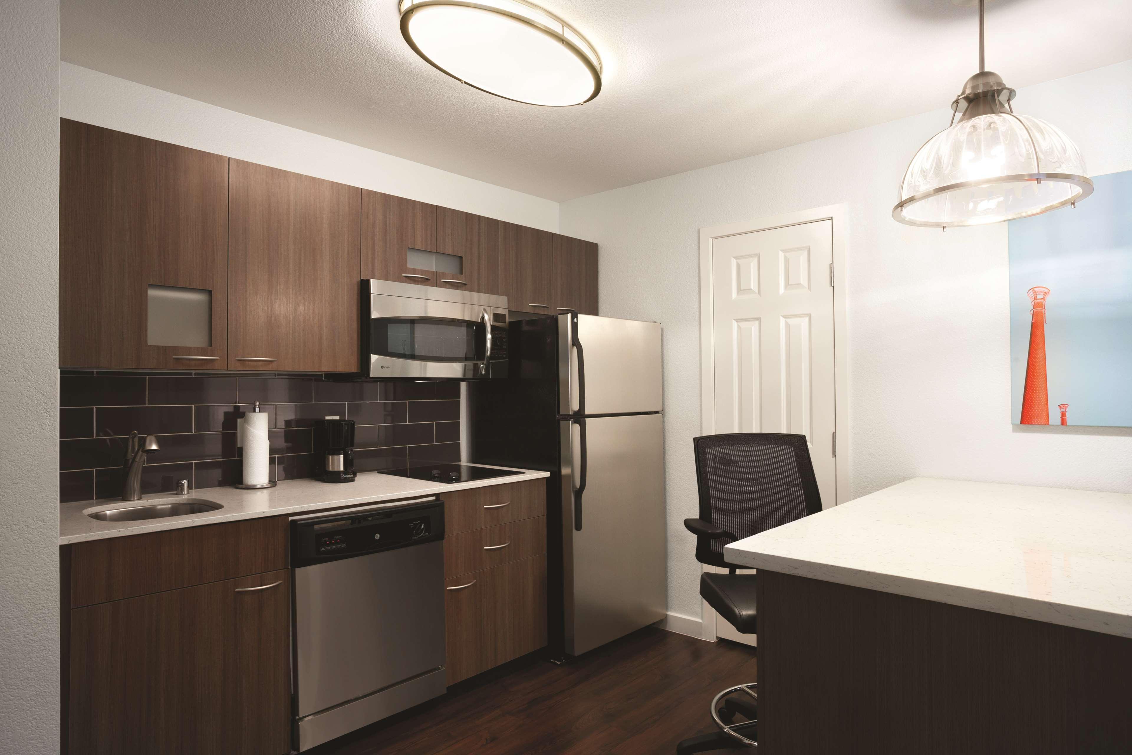 Hyatt House Pleasant Hill Hotel Bagian luar foto