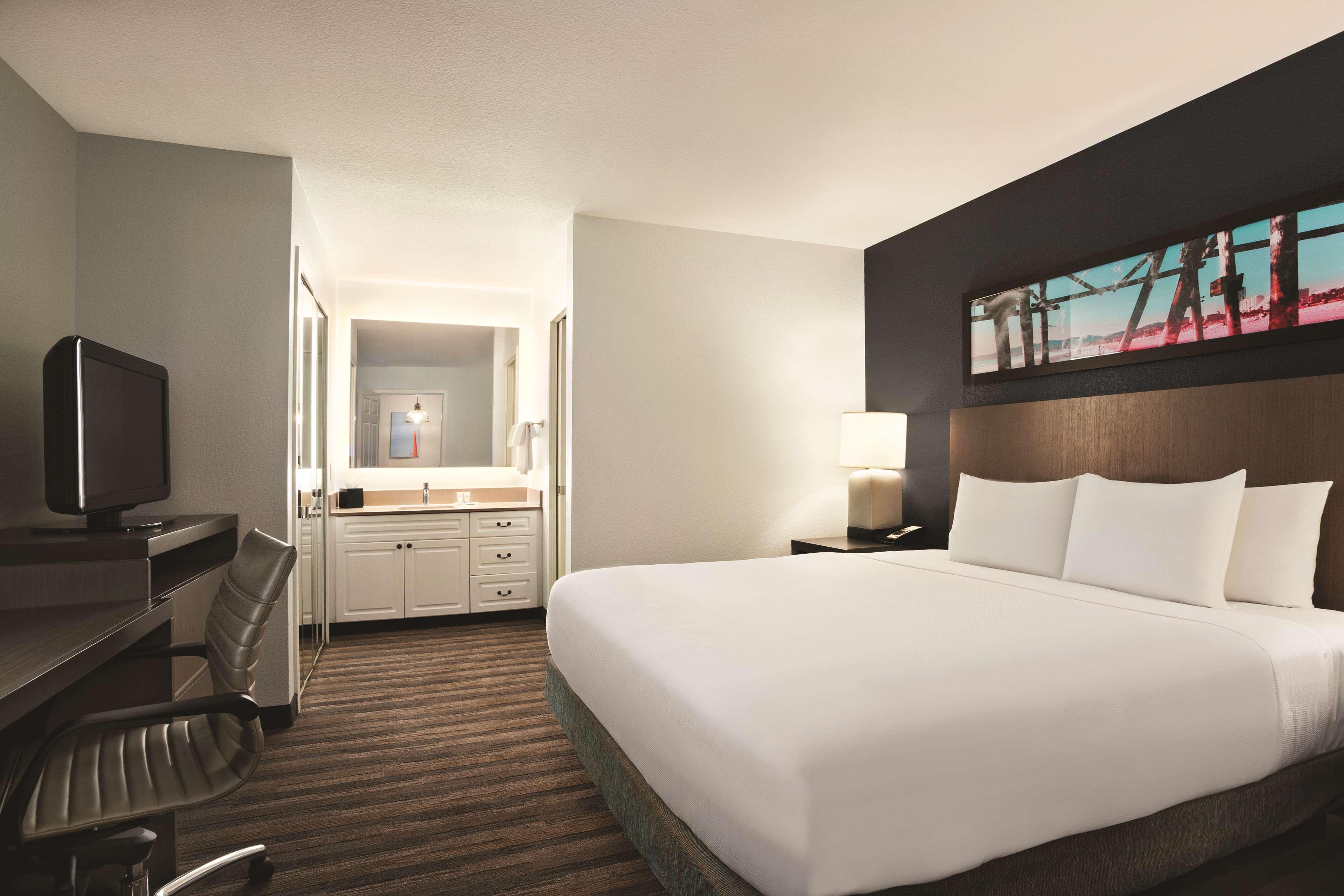 Hyatt House Pleasant Hill Hotel Bagian luar foto